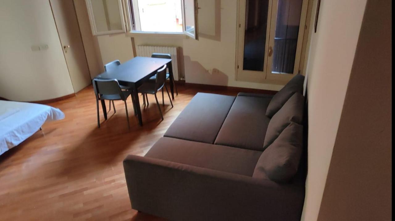 De' Pepoli Apartments Bologna Ngoại thất bức ảnh